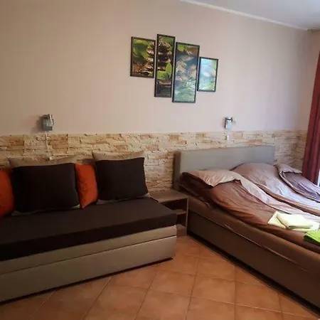 Bambusz Apartman * Gyula
